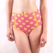 Panties with high waist and polka dots