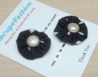 Black/white yoyo pearl button posie hair pins,black/white posie bobby hair pins,yoyo hair pins,pearl button hair pins,women,teens,hair pins
