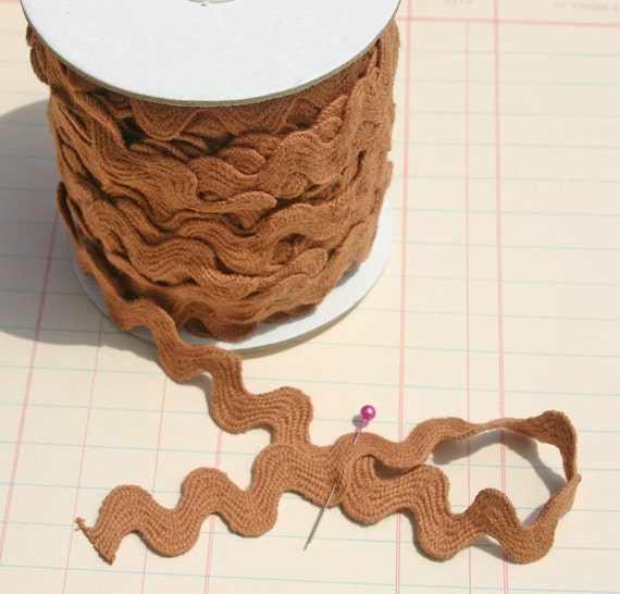 Light Brown Rick Rack Jumbo Cotton Ric Rac Trim 11/16" Wide from LittleRedCottage on Etsy Studio