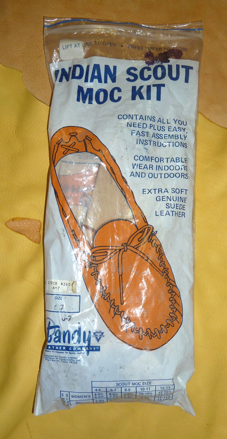 Vintage Tandy Indian Scout Moccasin kit men's size 67
