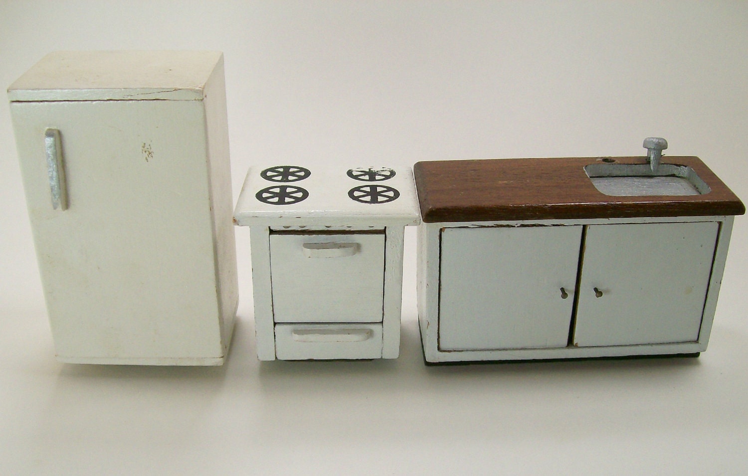 Vintage Dollhouse iMiniaturei Furniture iKitcheni iSeti Refrigerator