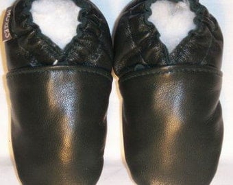 black baby shoes soft sole all leather - black leather moccs - black leather baby shoes - soft soled shoes black