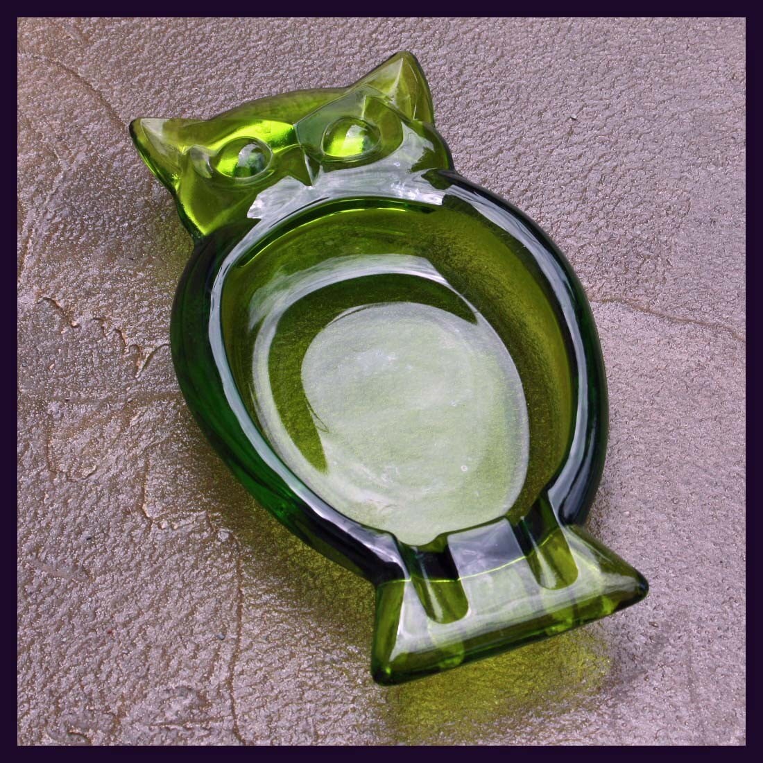 Vintage Glass Emerald Green Owl Ashtray