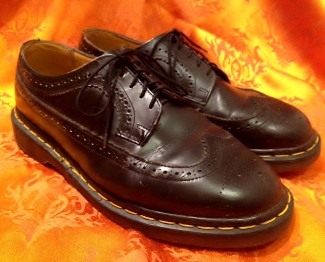 dr martens wingtip oxford