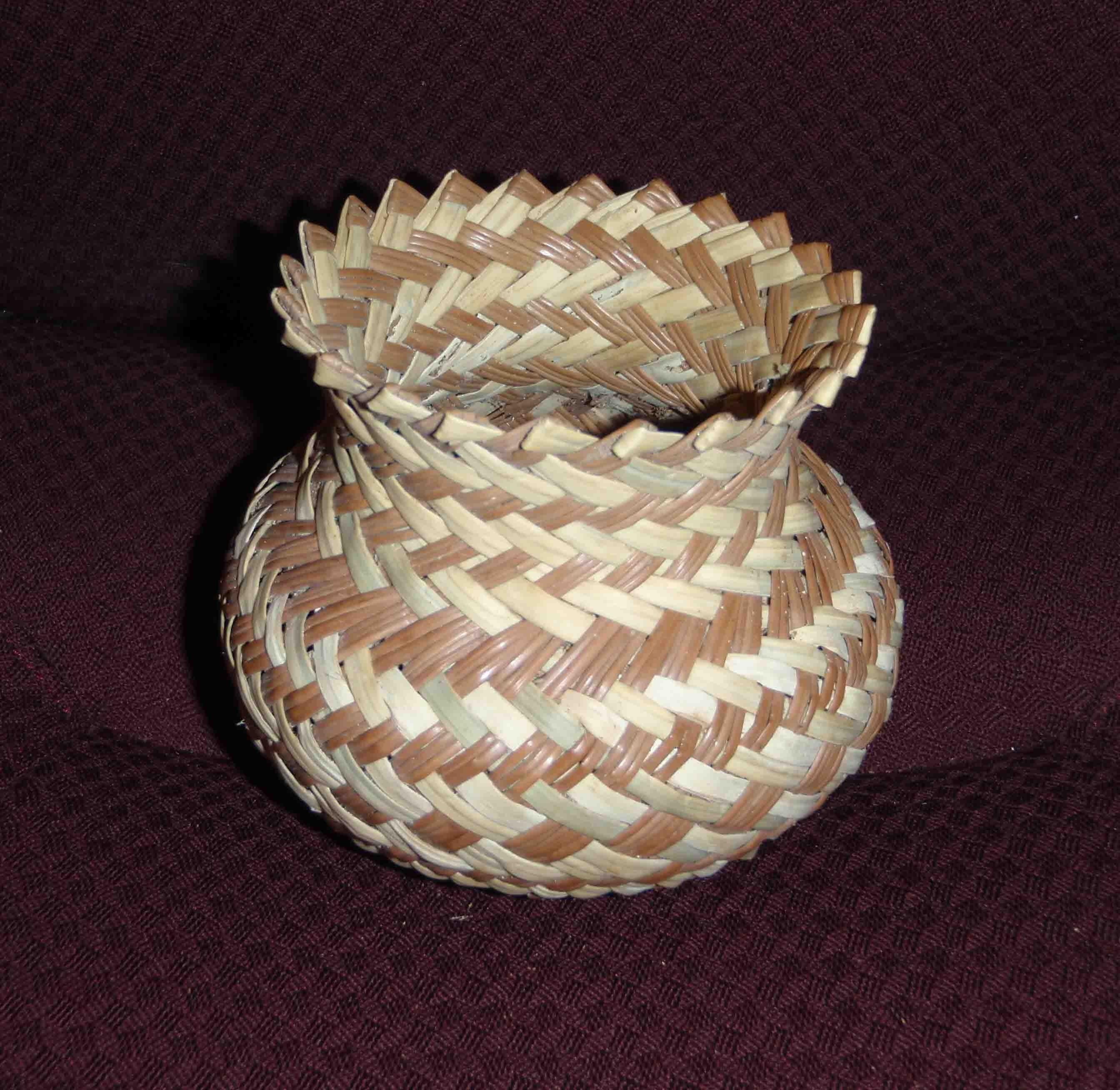Small Pine Straw Basket by ManateeDreamsInc on Etsy
