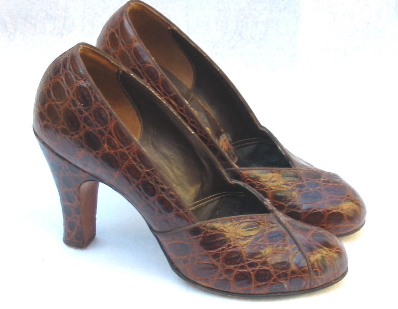 Vintage Alligator Baby Doll Shoes Pumps Vintage Alligator Baby Doll Shoes Pumps