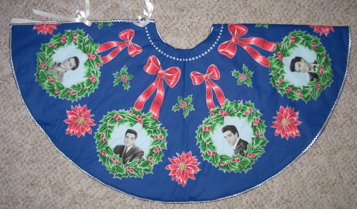 Elvis Tree Skirt 66