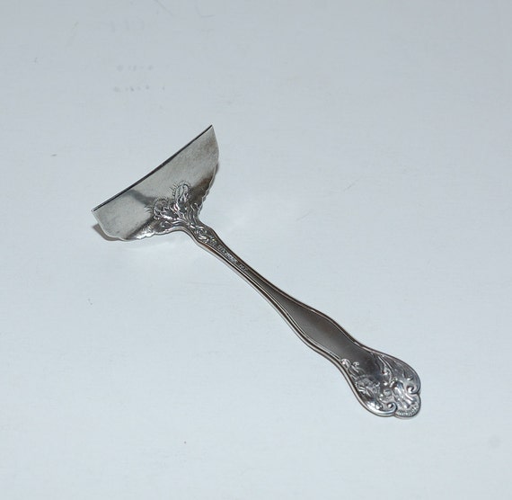 Antique Sterling Silver Baby Food Pusher Stratford Pattern by