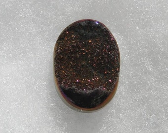 Titanium Druzy oval with purple and red colors, 15 carats 096-10-022