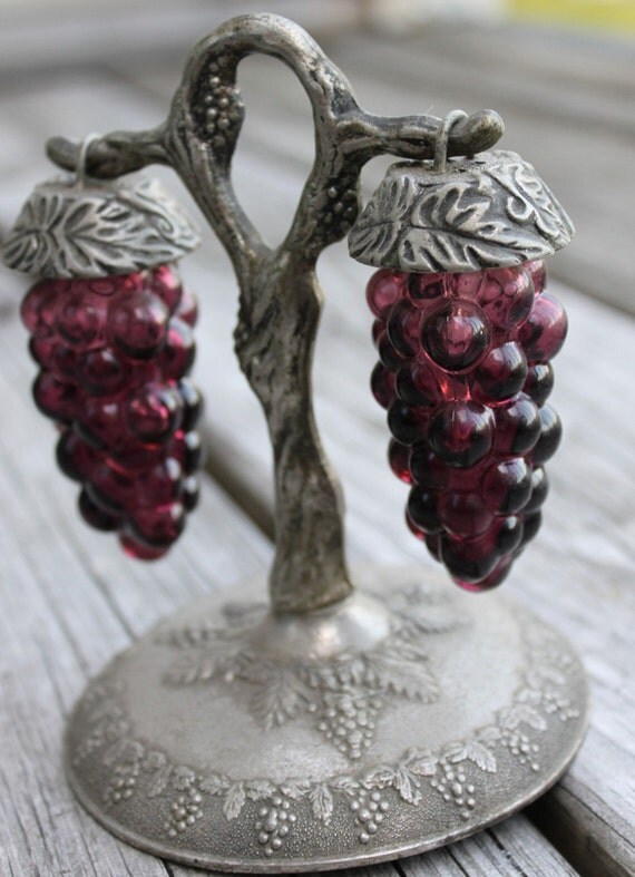 Vintage Hanging Grapes Salt and Pepper Shaker