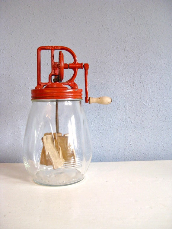 Red Dazey No 4antique glass butter churn