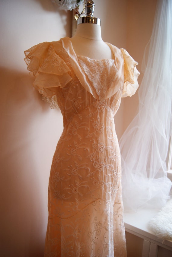 Wedding  Dress  1930s Wedding  Gown Vintage  1930s Peach  Lace