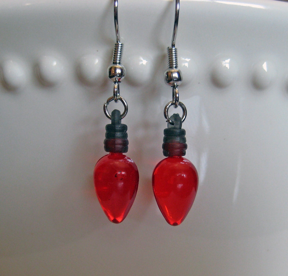 holiday light bulb earrings old fashioned red christmas holiday light bulb earrings old fashioned red christmas