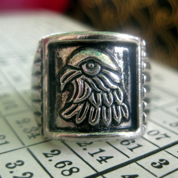 Vintage Eagle Head Cracker Jack Prize Ring