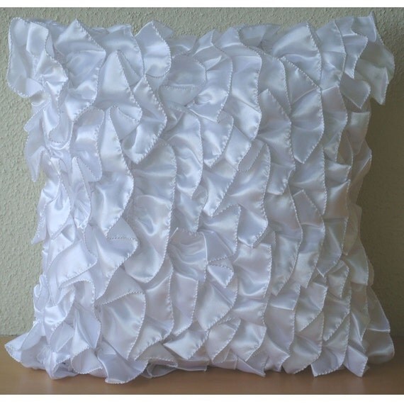 thehomecentric - Handmade White Pillow Cases, Vintage Style Ruffles Shabby Chic Pillow Cases ...