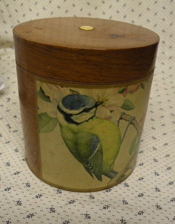 Antique Bent Wool Yarn Holder by katrinaswoolworld on Etsy