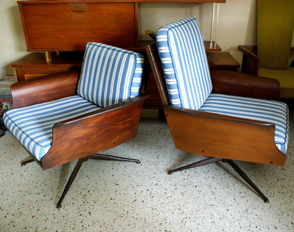 Pair of MidCentury Modern Bent Plywood His and Hers Lounge