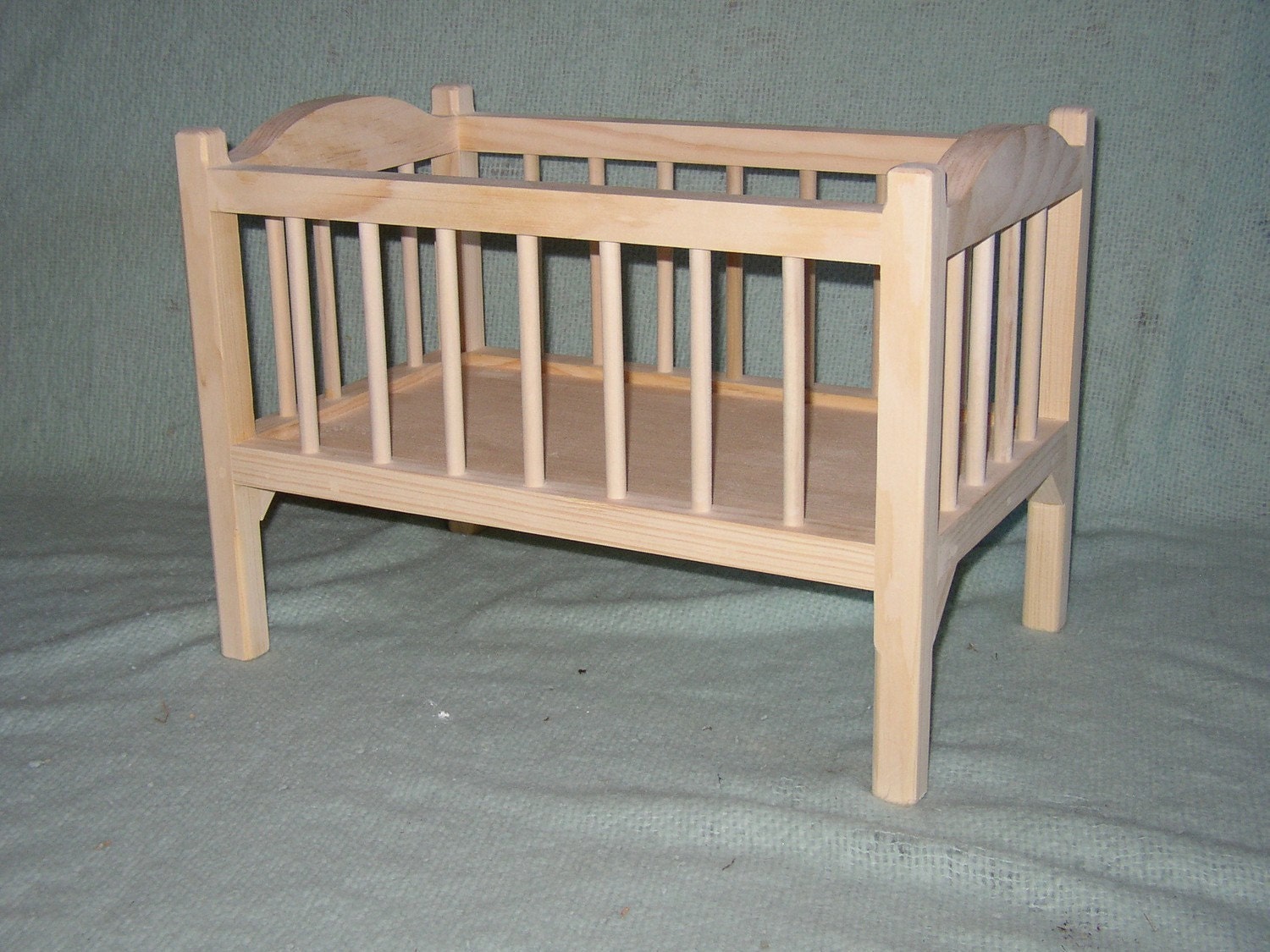 graco doll crib