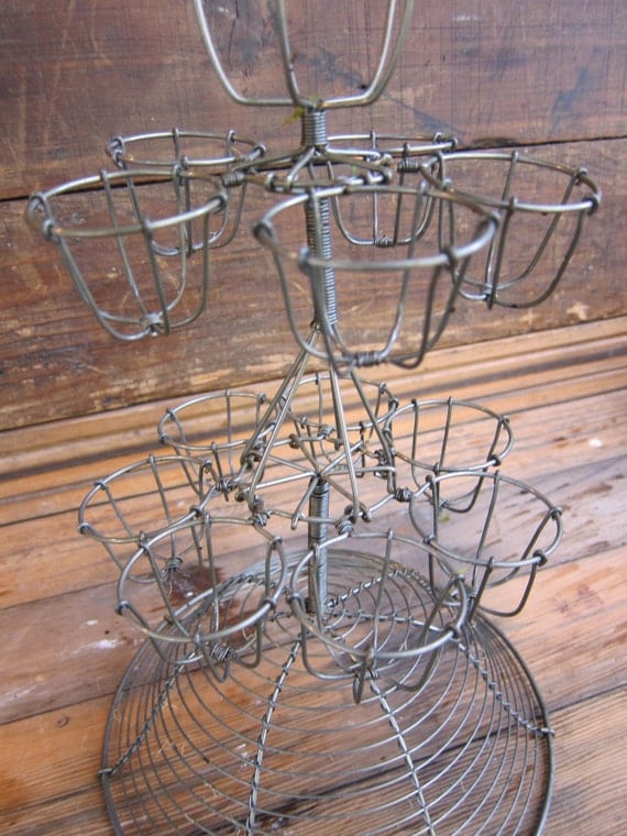 Vintage Wire Egg Holder by greatfindz on Etsy