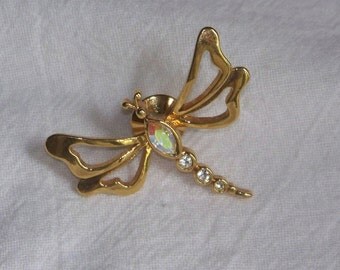 Avon Dragonfly Pendant