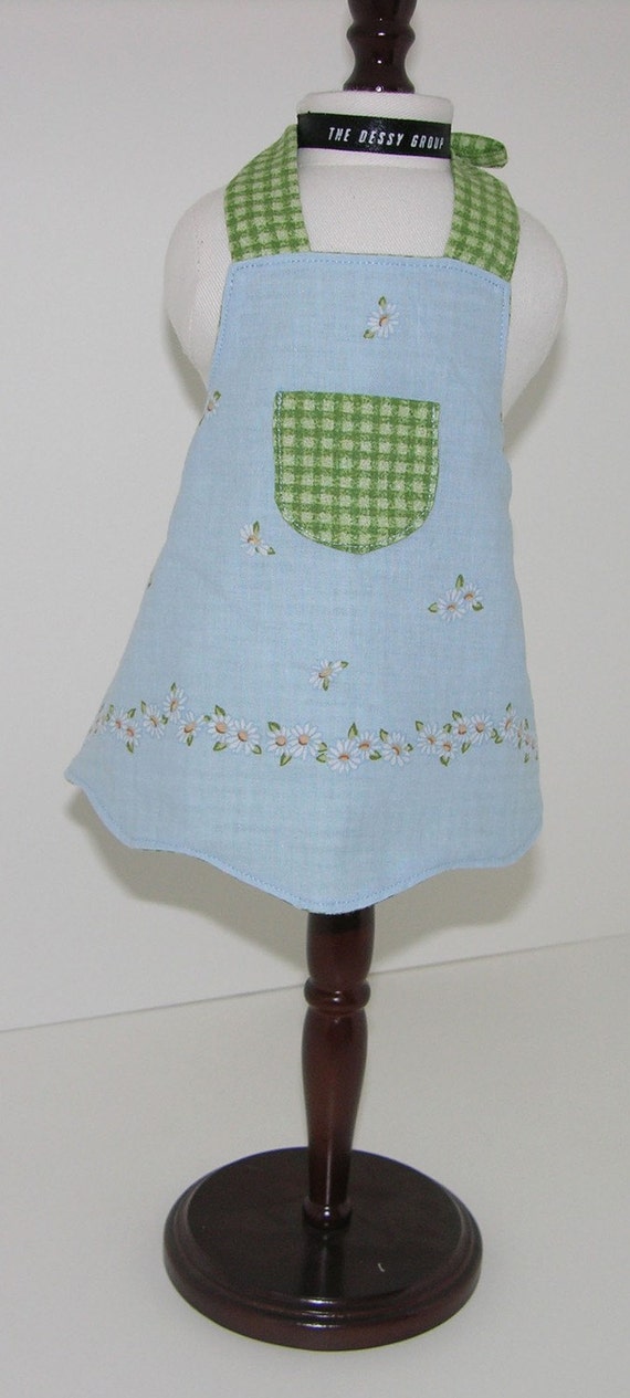 American Girl Apron and matching Girl's Apron by CupcakeCutiePie