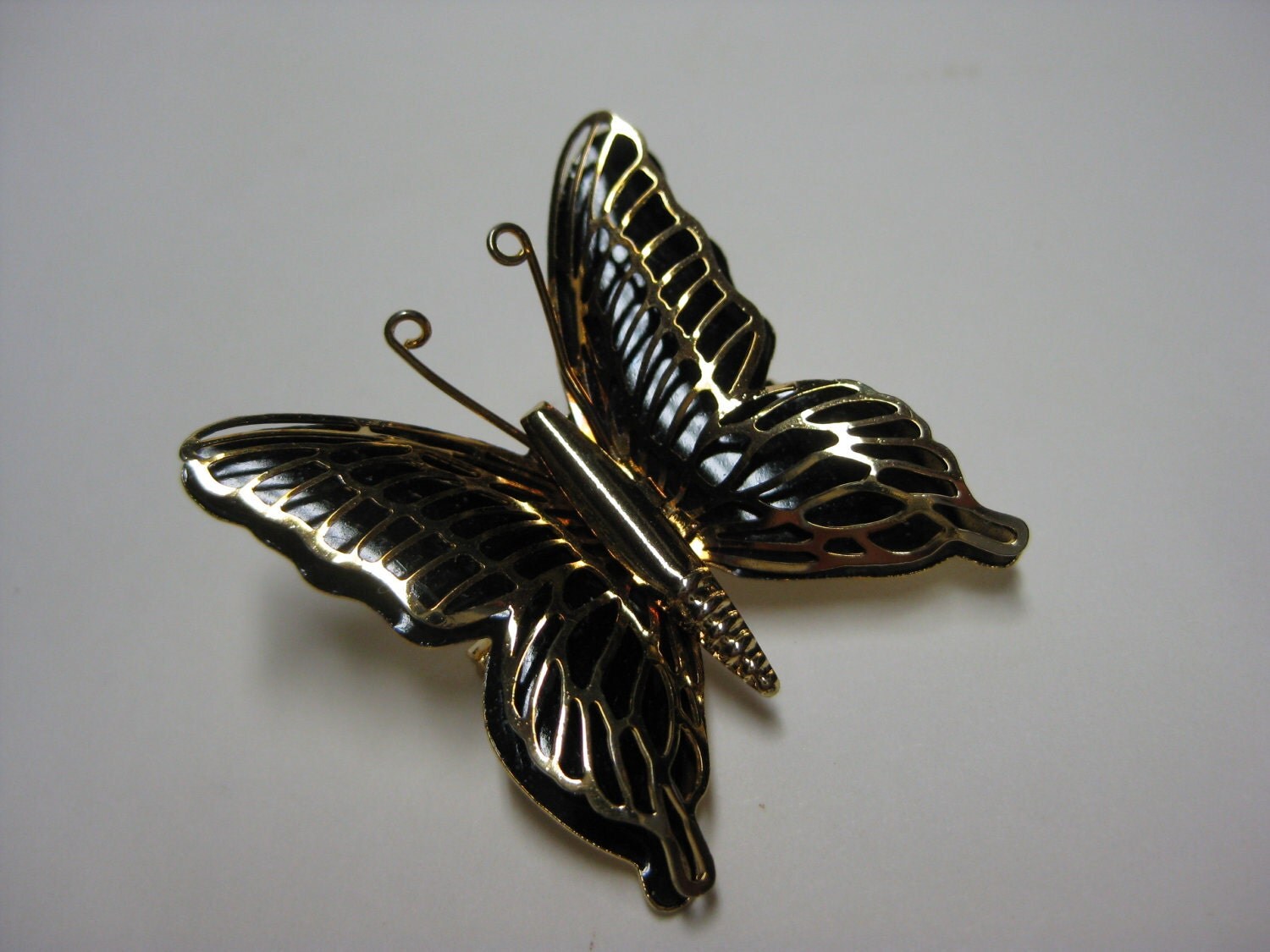 Butterfly Black Gold Brooch Filigree
