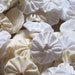 Creme/White 1-inch Miniature HANDMADE YO YO almond cream Wedding embellishments Quilt block applique scrapbooking pieces 20 yoyo