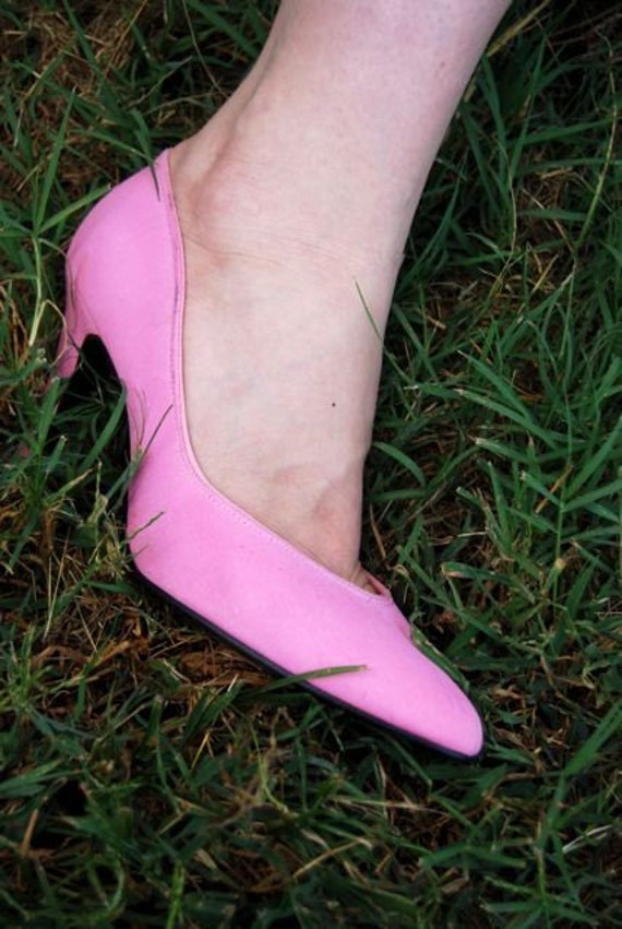 Eighties bubble gum pink high heels 7.5 by ecurrence3 on Etsy