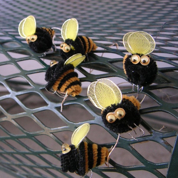 The Bumble Bee Posse vintage pipe cleaner googly eye bees