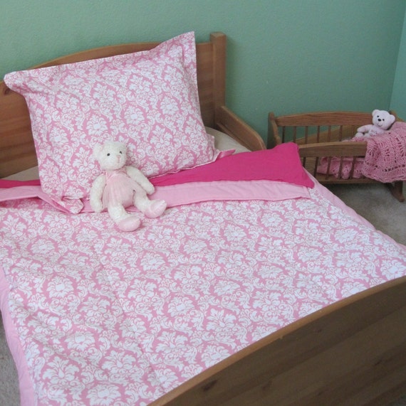 Custom Toddler Bedding Quilt Comforter or Large by RockyTopDesign