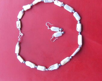 Necklace with earrings freshwater pearls