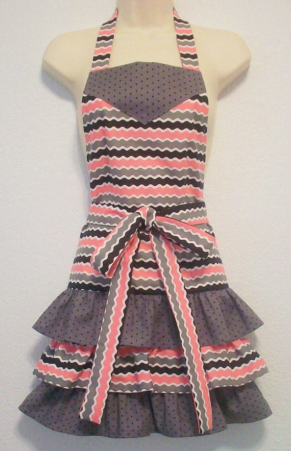 Retro Full Apron with Ruffles, Rick Rack Motif, Polka Dot