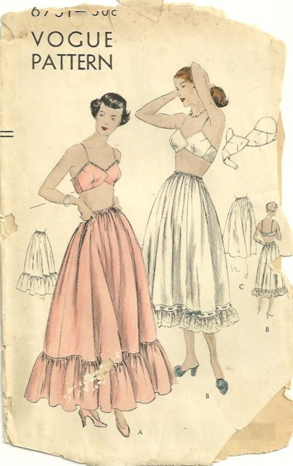 Vintage 40s Vogue 6731 Charming Bra and Ruffled Slip Pattern