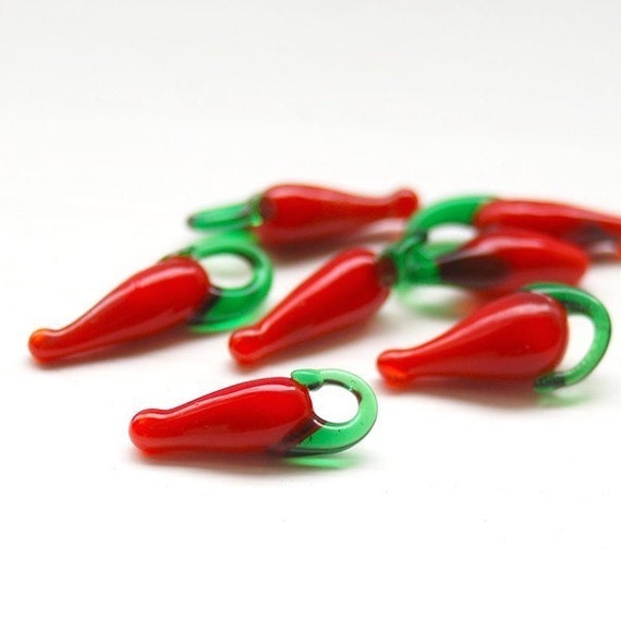 Glass chili pepper beads 8 pieces