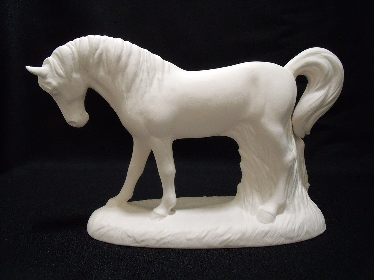 Bisque Unpainted Majestic Horse Head Down