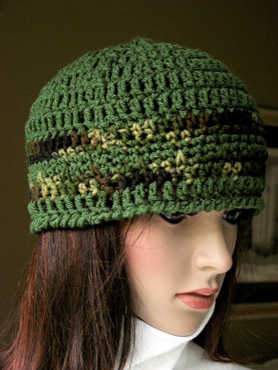 Crochet Hat Beanie Cloche Cap Army green with camo striping