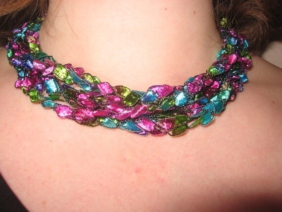 crochet necklace ribbon pattern ladder RIBBON RAILROAD Stained TRELLIS NECKLACE YARN Color LADDER CROCHET