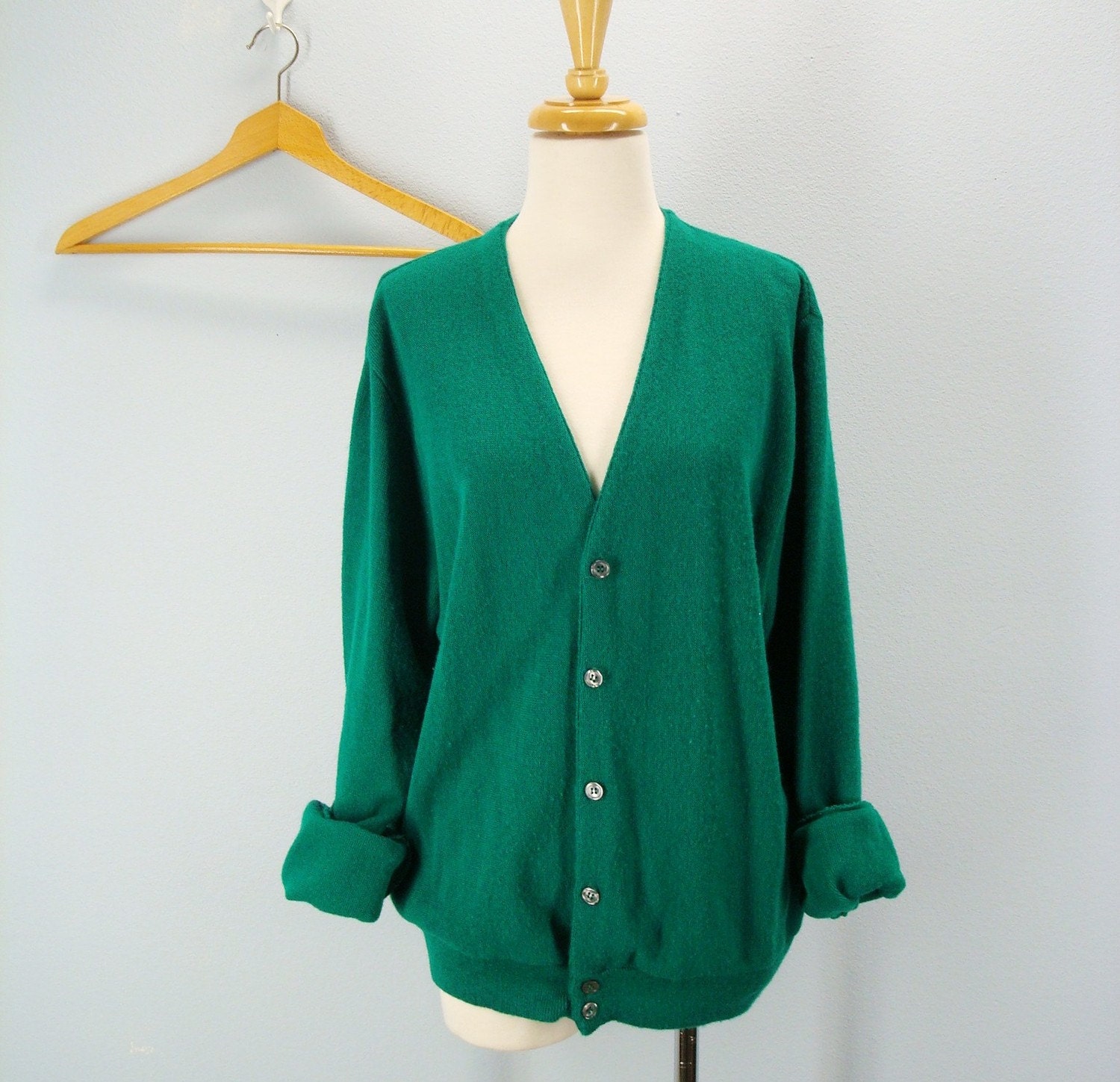 1970s Cardigan Sweater / Emerald Green Grandpa