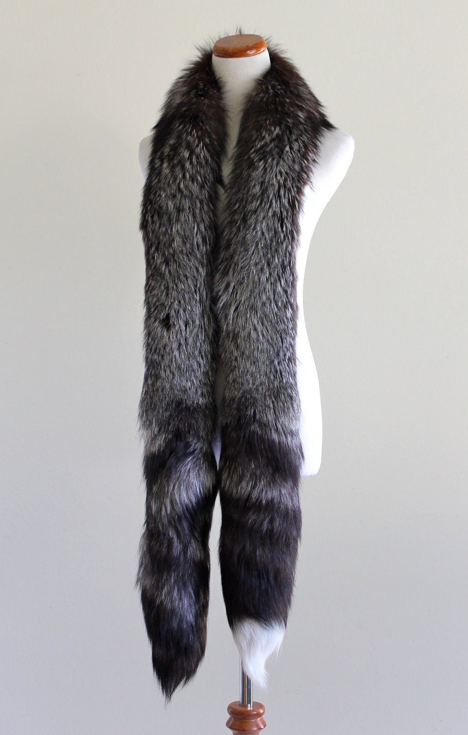 GenUine FoX FuR Boa ScaRf StoLe wRap WhiTe Tip with bLack