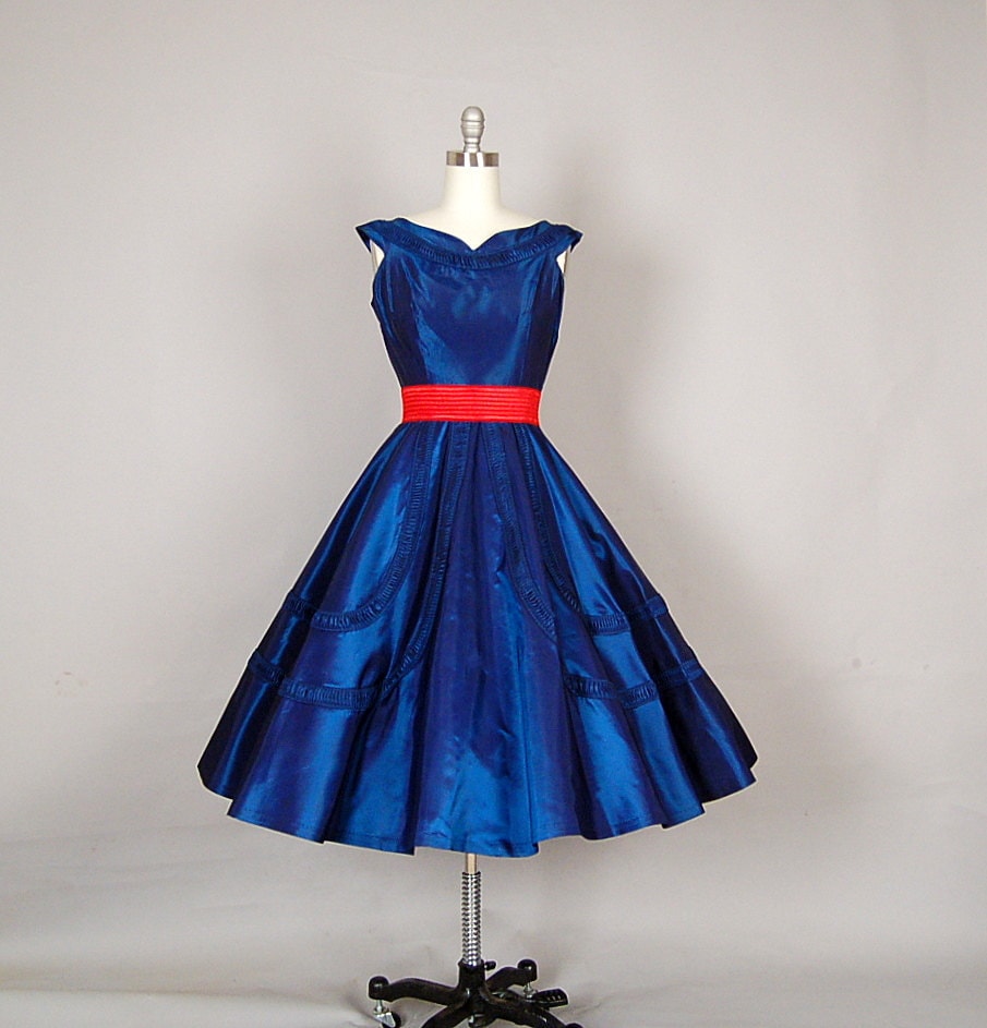 vintage 1950s dress 50s dress full skirt by NodtoModvintage