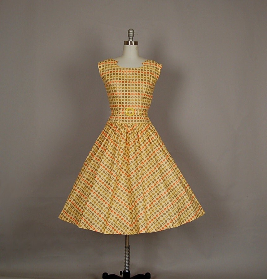 vintage 1950s dress 50s day dress full skirt polka dot