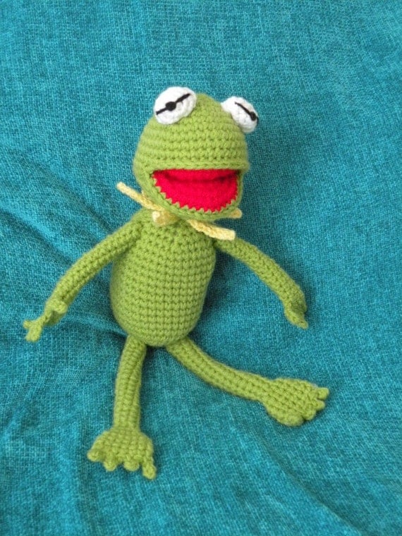 Kermit the frog crocheted doll