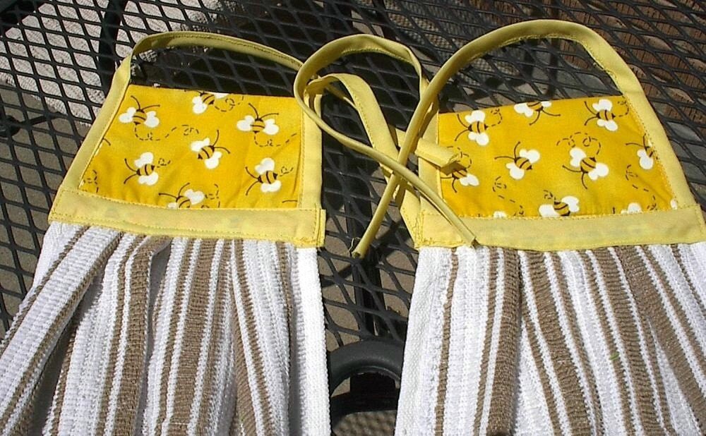 title | Hanging Kitchen Towels Ties
title | Hanging Kitchen Towels Ties