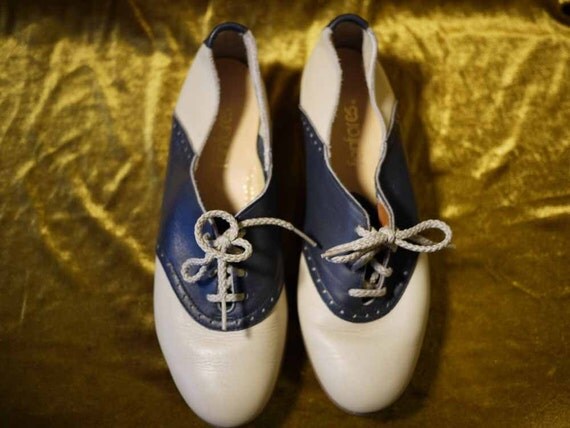 YO YOS FANFARES Navy and Cream Saddle Shoes