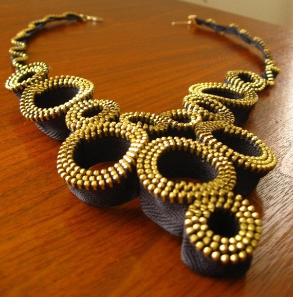 Handmade Vintage Zipper Circle Necklace