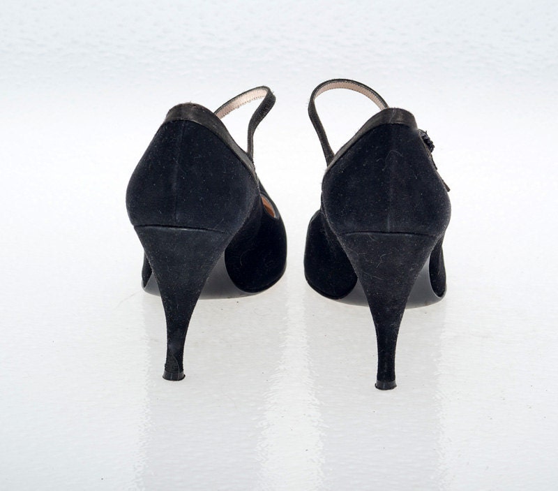 Vintage Shoes 50s 60s Black Velvet Hourglass High Heels