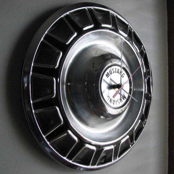 1970 Ford mustang hubcaps #10