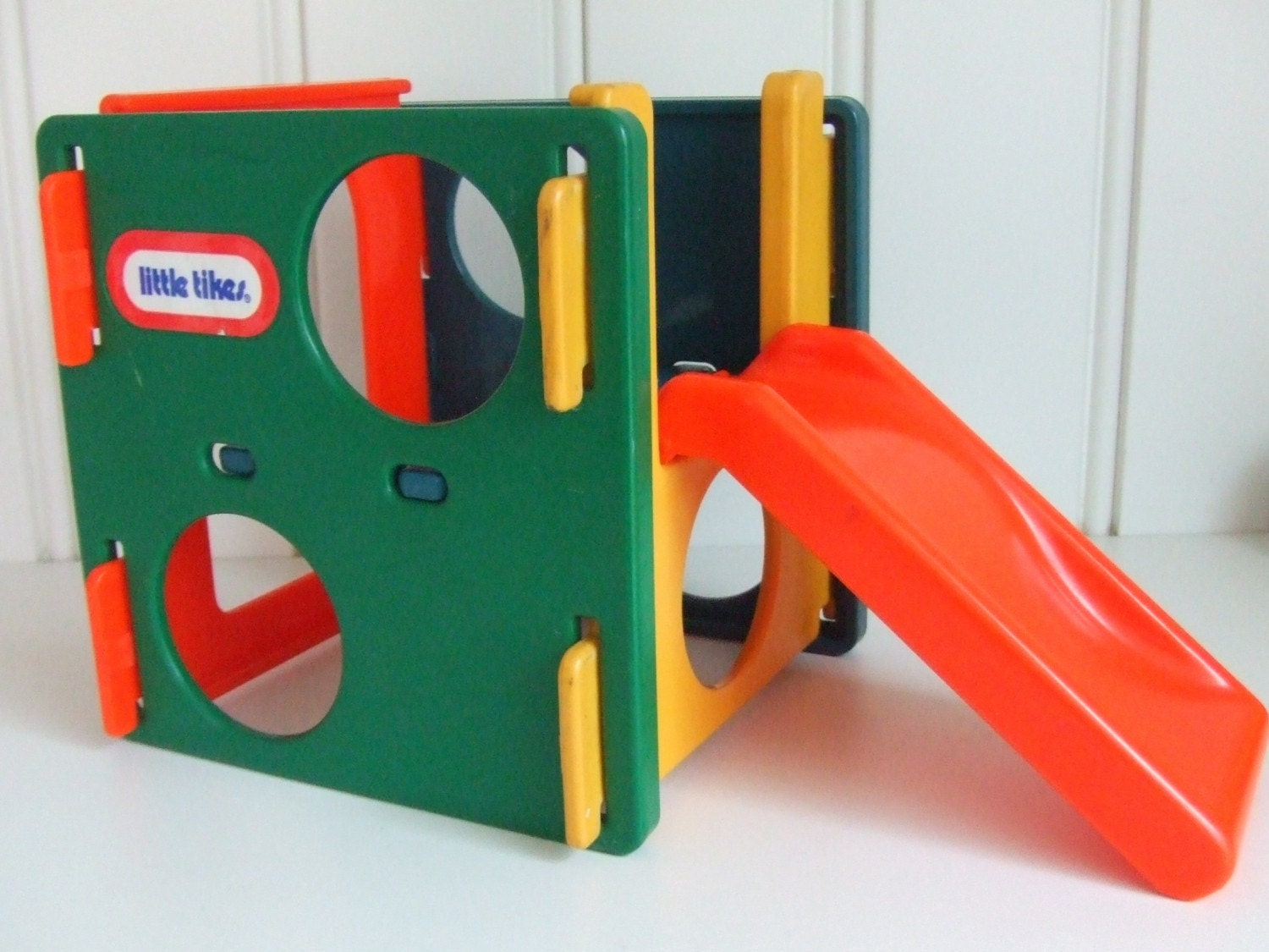 LITTLE TIKES Dollhouse Climbing Cube rare and complete with