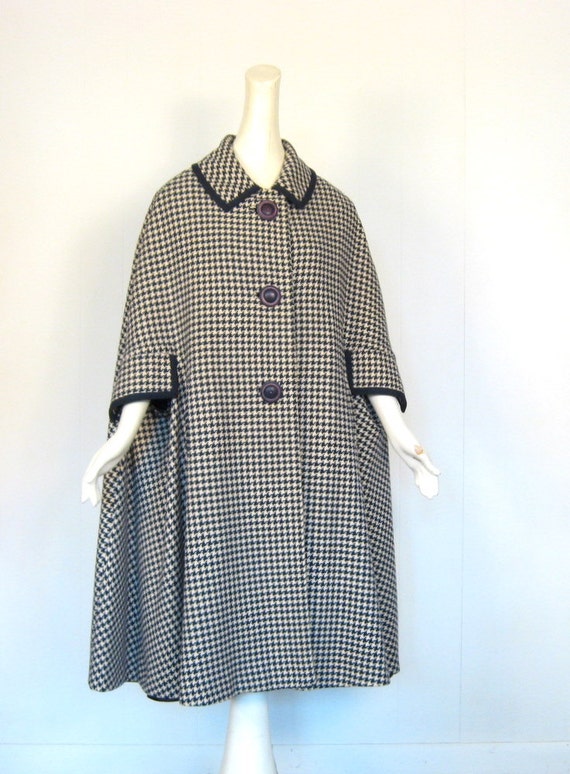 Vintage Houndstooth Cape / 1960s / Wool Cape / L XL