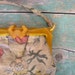 40s Tapestry Bag / 1940s Purse / Lucite Frame